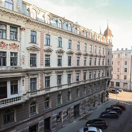 A Quite In City Centre Near Any Excitement Appartement